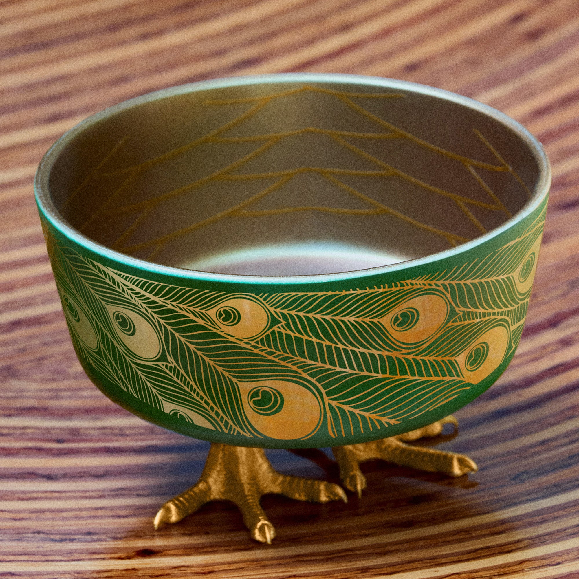 Sehnsucht Peacock foot soup and salad bowl